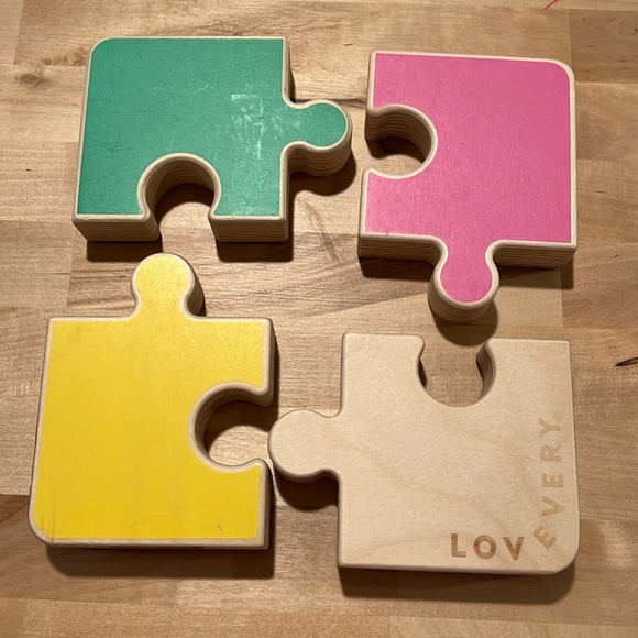 EUC LOVEVERY WOODEN PUZZLE - FOUR PIECES - Picture 1 of 5